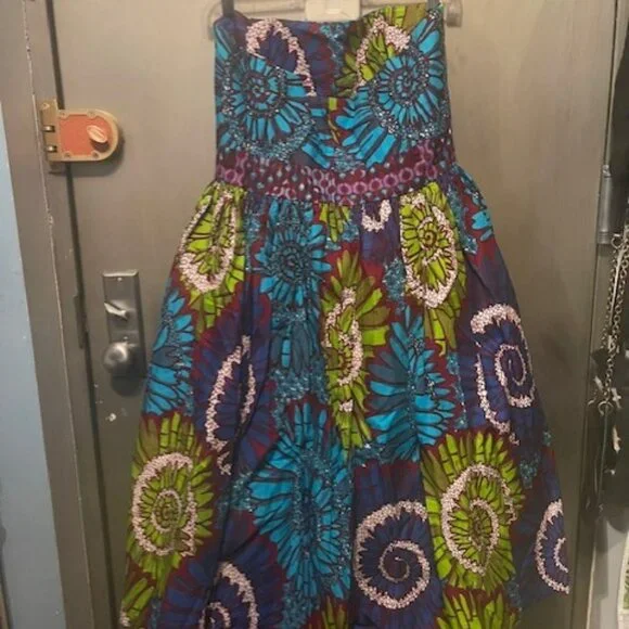 Sika Strapless Fit & Flare Dress - Floral Ghanian Print - Picture 13 of 16